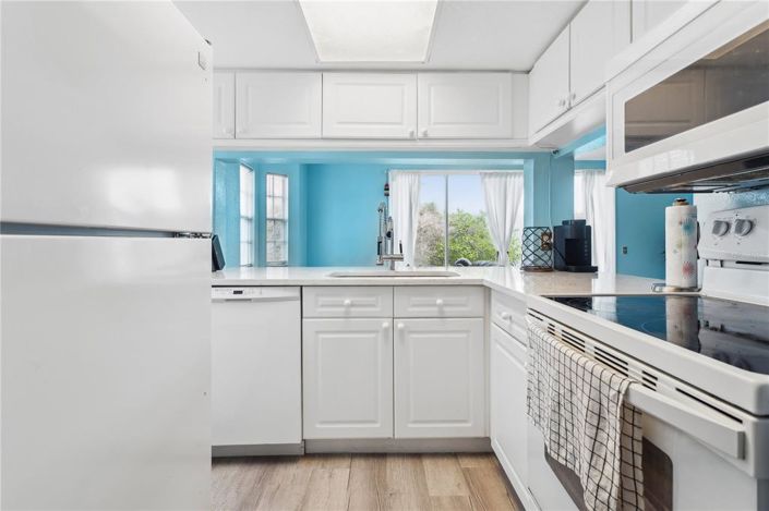 Image No.14-3 Bed Townhouse for sale