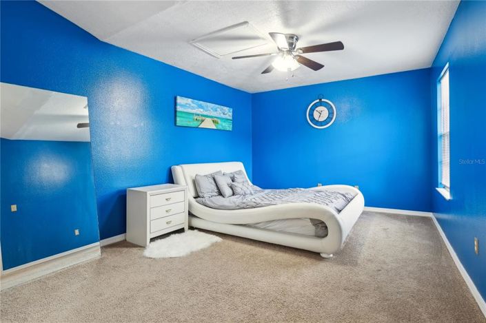 Image No.17-3 Bed Townhouse for sale