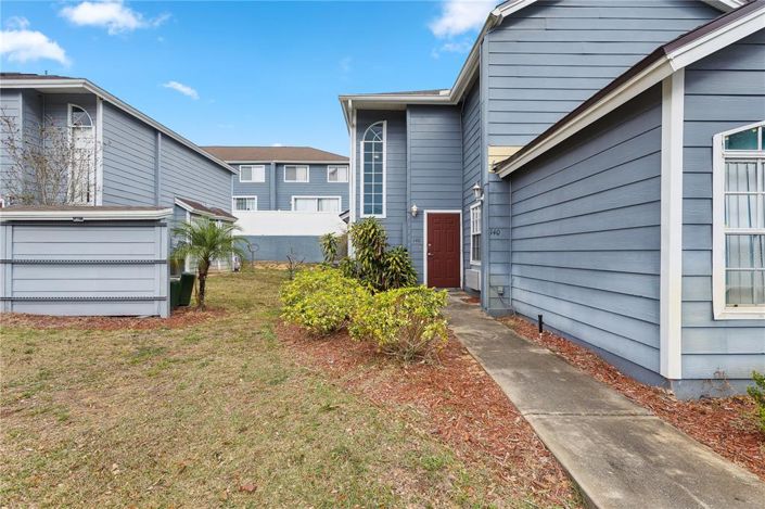 Image No.2-3 Bed Townhouse for sale