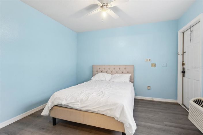 Image No.20-3 Bed Townhouse for sale