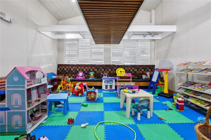 Image No.40-3 Bed Townhouse for sale