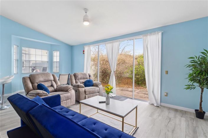 Image No.7-3 Bed Townhouse for sale