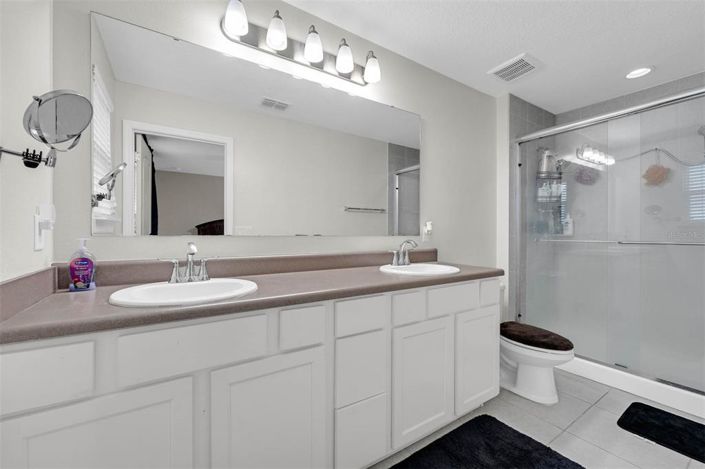 Image No.20-3 Bed Townhouse for sale