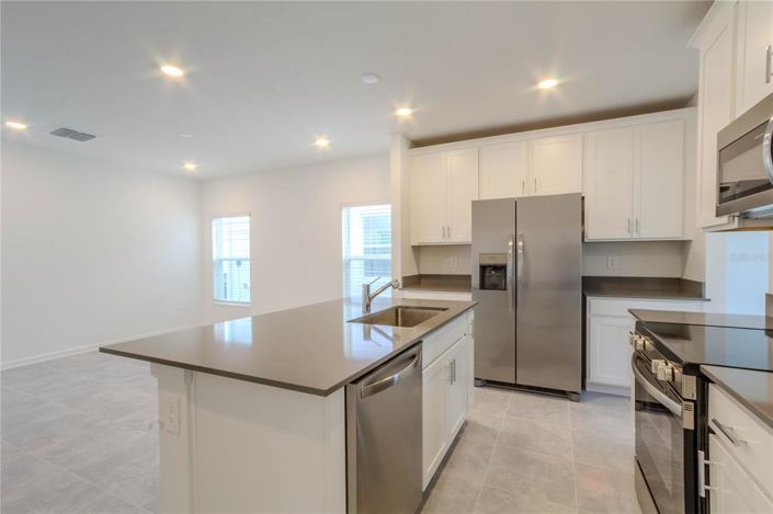 Image No.4-3 Bed Property for sale