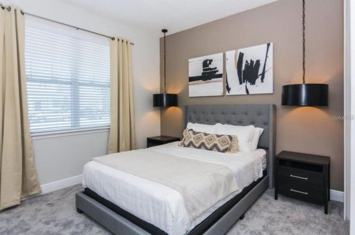 Image No.7-5 Bed Property for sale