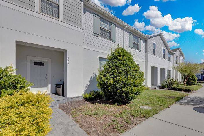 Image No.1-5 Bed Townhouse for sale