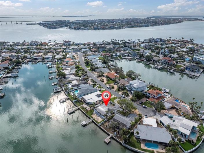 Image No.10-2 Bed Property for sale