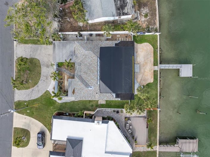 Image No.12-2 Bed Property for sale