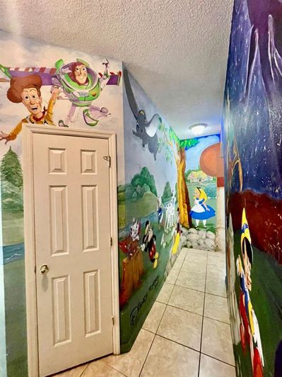 Image No.5-4 Bed Property for sale