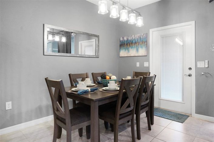 Image No.11-5 Bed Townhouse for sale