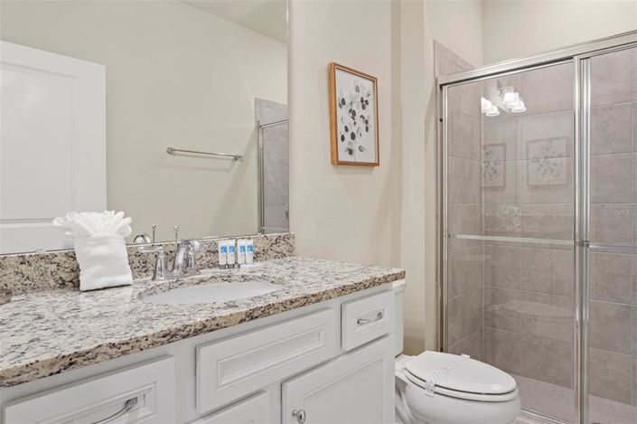 Image No.17-5 Bed Townhouse for sale