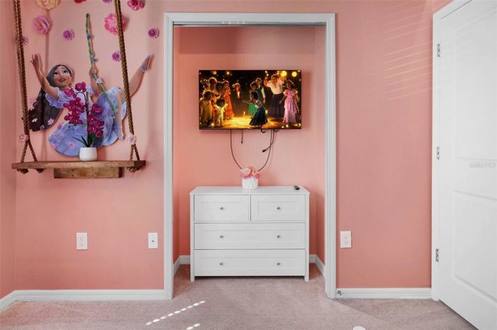 Image No.28-5 Bed Townhouse for sale