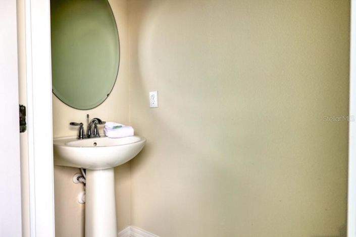 Image No.41-5 Bed Townhouse for sale