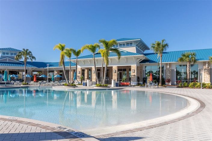 Image No.66-5 Bed Townhouse for sale