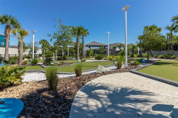 Image No.70-5 Bed Townhouse for sale