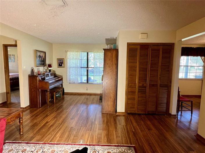 Image No.7-Propriété de 4 chambres à vendre à Kissimmee
