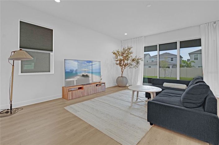 Image No.9-4 Bed Property for sale