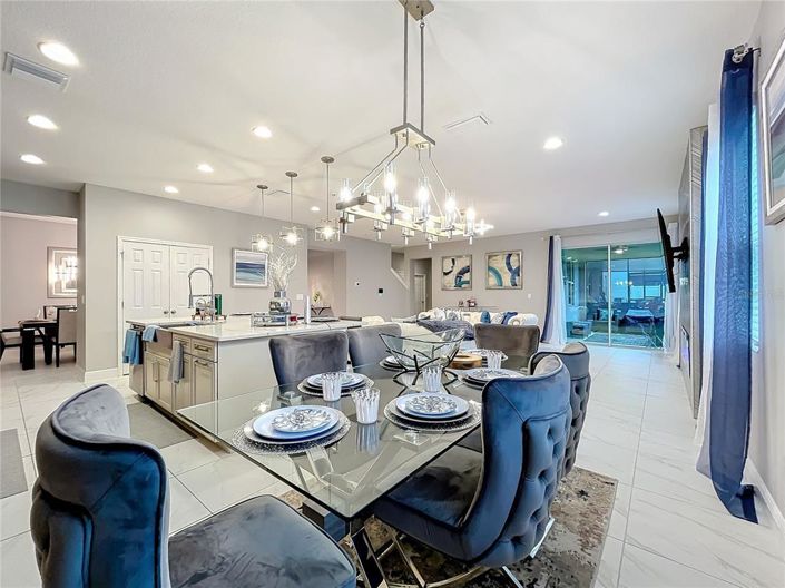 Image No.5-7 Bed Property for sale