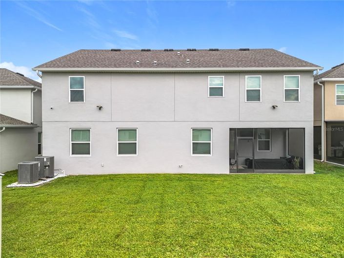 Image No.85-7 Bed Property for sale