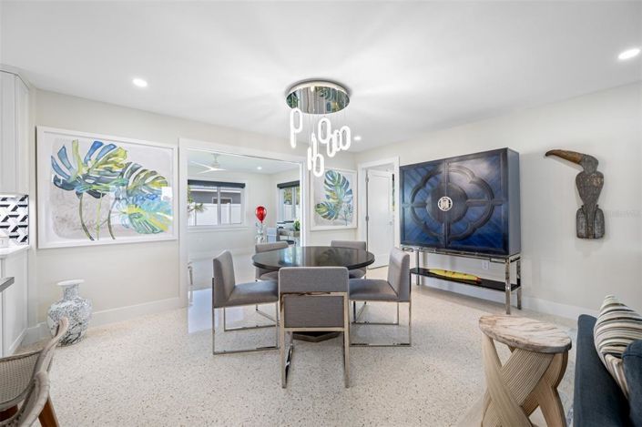 Image No.10-3 Bed Property for sale