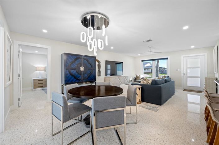 Image No.11-3 Bed Property for sale