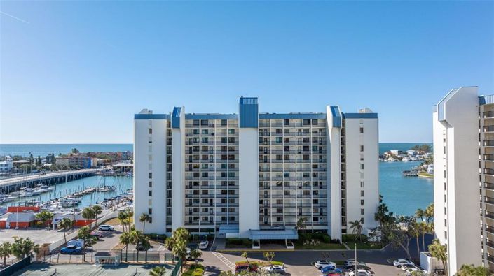 Image No.43-2 Bed Property for sale