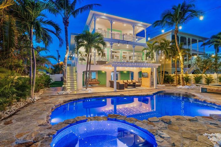 Image No.1-Propriété de 4 chambres à vendre à États-Unis