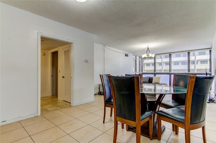 Image No.14-2 Bed Property for sale