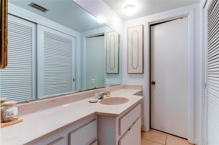 Image No.23-2 Bed Property for sale