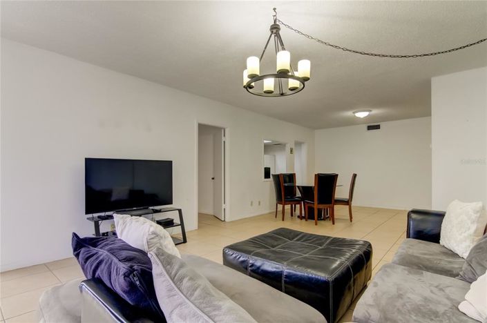 Image No.6-2 Bed Property for sale