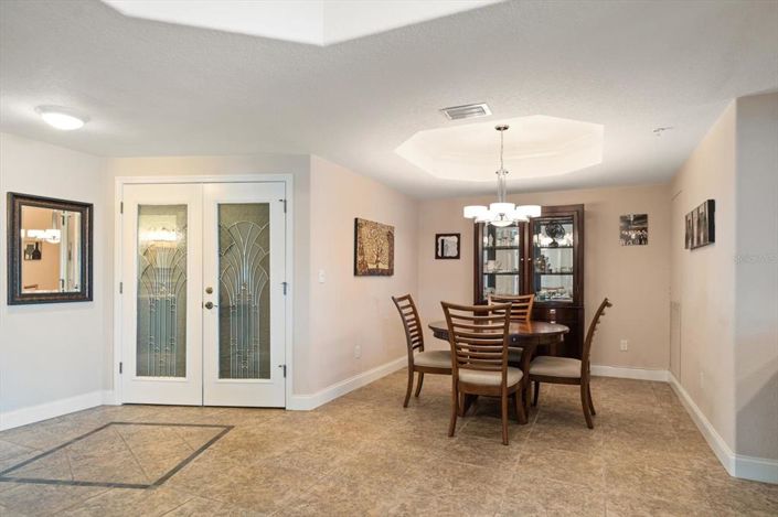 Image No.17-3 Bed Property for sale