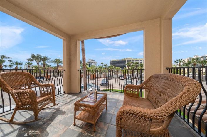 Image No.43-3 Bed Property for sale