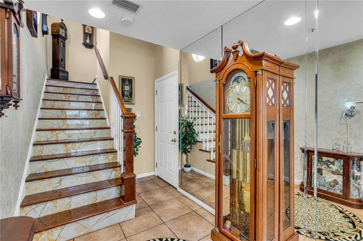 Image No.5-3 Bed Townhouse for sale