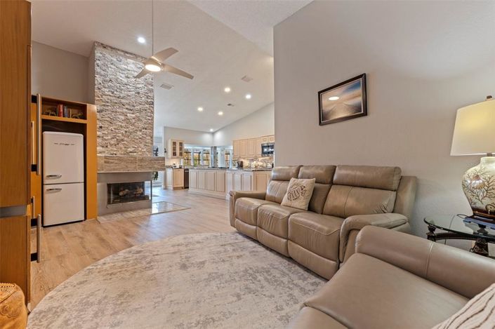 Image No.22-Propriété de 4 chambres à vendre à Floride