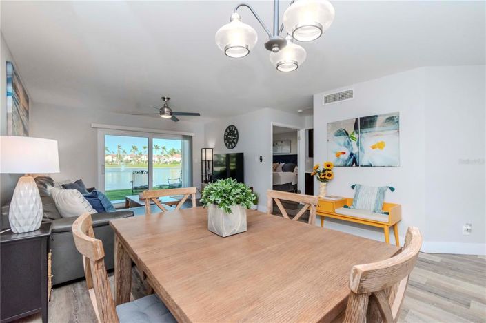 Image No.23-Propriété de 2 chambres à vendre à Floride