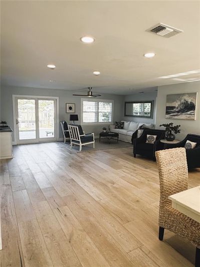 Image No.19-4 Bed Property for sale