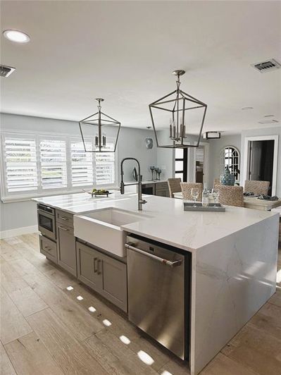 Image No.23-4 Bed Property for sale