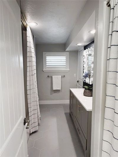 Image No.28-4 Bed Property for sale