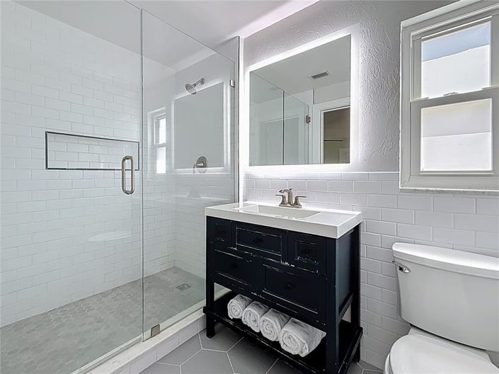 Image No.40-4 Bed Property for sale