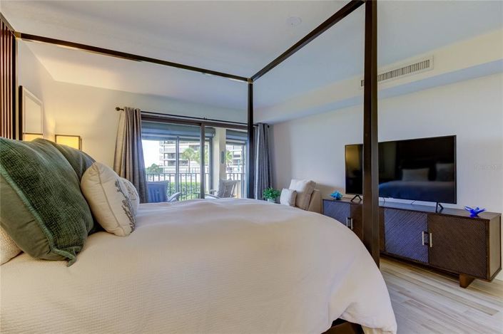 Image No.19-3 Bed Property for sale