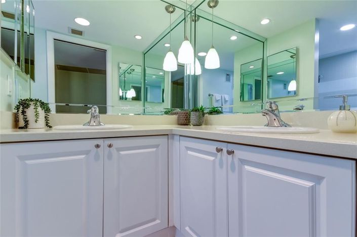 Image No.23-3 Bed Property for sale