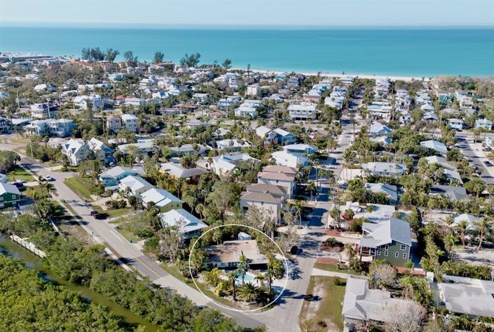 Image No.2-Propriété de 3 chambres à vendre à Holmes Beach