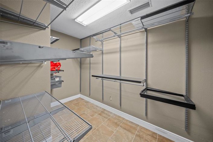 Image No.26-3 Bed Property for sale