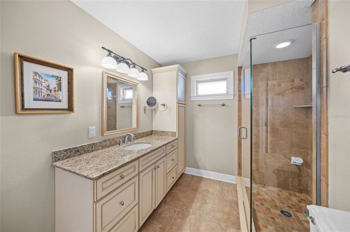 Image No.27-3 Bed Property for sale