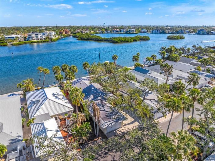 Image No.70-3 Bed Property for sale