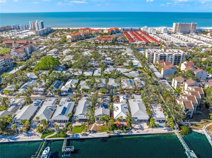 Image No.76-3 Bed Property for sale