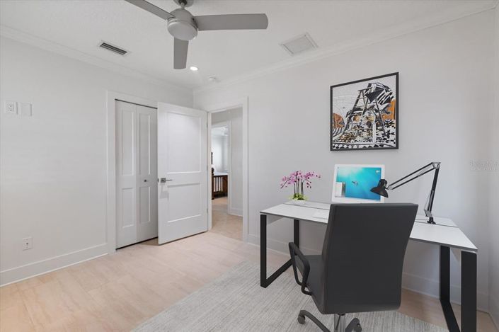 Image No.26-3 Bed Property for sale