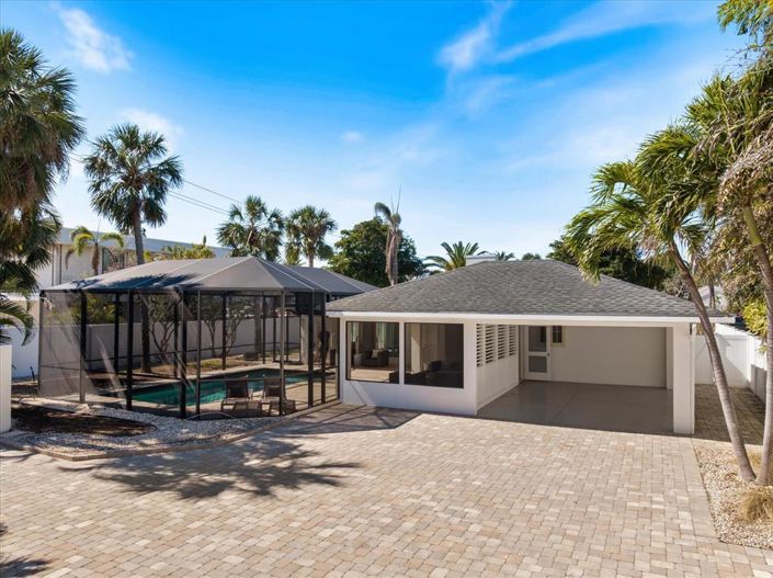 Image No.39-3 Bed Property for sale