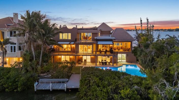 Image No.8-Propriété de 4 chambres à vendre à Sarasota