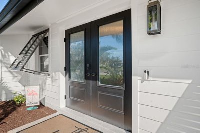 1 - Holmes Beach, Propriété